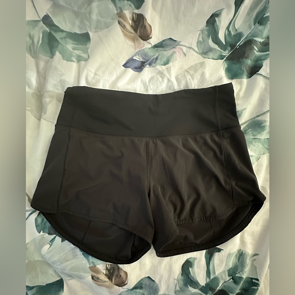 Lululemon Speed Up High-Rise Lined Short 4”, Size 6